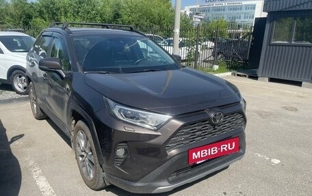 Toyota RAV4, 2020 год, 3 730 000 рублей, 3 фотография