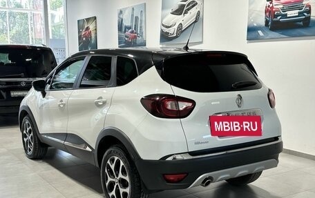 Renault Kaptur I рестайлинг, 2017 год, 1 599 900 рублей, 3 фотография