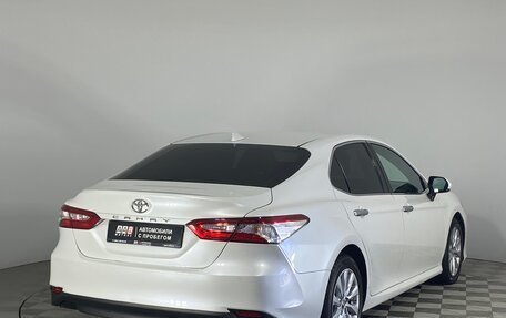 Toyota Camry, 2018 год, 2 899 000 рублей, 5 фотография