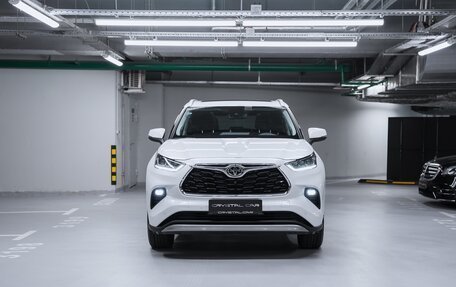 Toyota Highlander, 2023 год, 6 500 000 рублей, 4 фотография