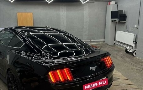 Ford Mustang VI рестайлинг, 2016 год, 2 790 000 рублей, 3 фотография