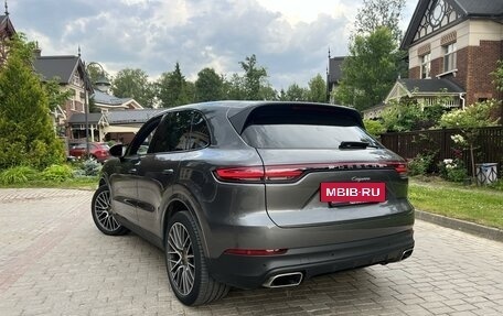 Porsche Cayenne III, 2020 год, 10 300 000 рублей, 2 фотография