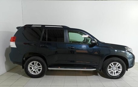 Toyota Land Cruiser Prado 150 рестайлинг 2, 2011 год, 3 060 000 рублей, 7 фотография