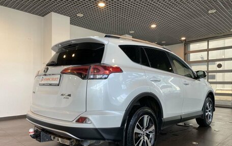 Toyota RAV4, 2018 год, 2 650 000 рублей, 3 фотография