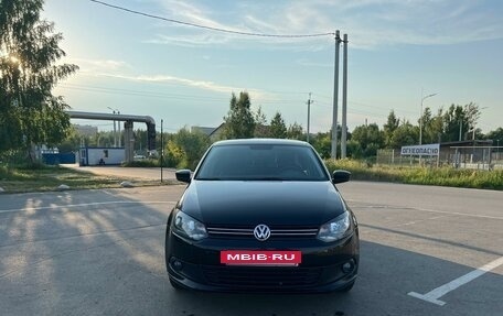 Volkswagen Polo VI (EU Market), 2011 год, 930 000 рублей, 2 фотография