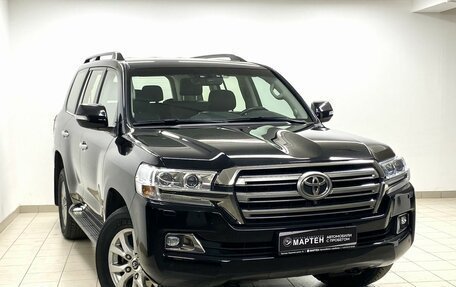 Toyota Land Cruiser 200, 2019 год, 8 425 000 рублей, 3 фотография