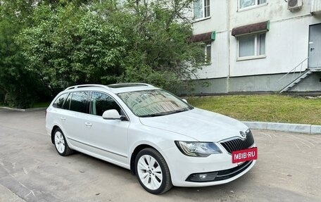 Skoda Superb III рестайлинг, 2014 год, 4 фотография