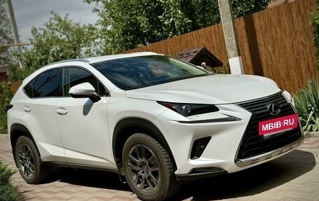 Lexus NX I, 2018 год, 4 000 000 рублей, 2 фотография