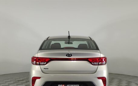 KIA Rio IV, 2018 год, 1 639 000 рублей, 6 фотография