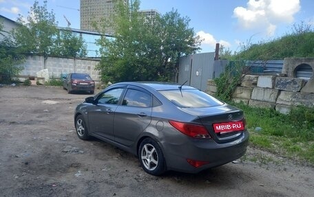 Hyundai Solaris II рестайлинг, 2015 год, 850 000 рублей, 15 фотография