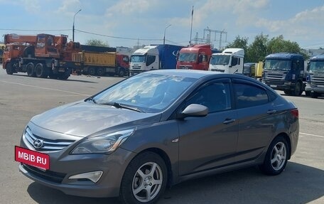 Hyundai Solaris II рестайлинг, 2015 год, 850 000 рублей, 16 фотография