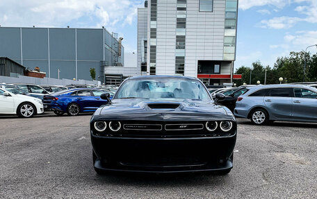 Dodge Challenger III рестайлинг 2, 2023 год, 4 799 000 рублей, 2 фотография