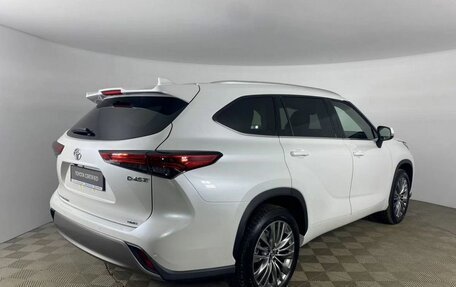 Toyota Highlander, 2023 год, 7 450 000 рублей, 4 фотография