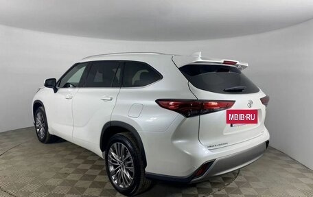 Toyota Highlander, 2023 год, 7 450 000 рублей, 6 фотография