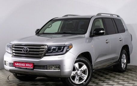 Toyota Land Cruiser 200, 2011 год, 3 089 000 рублей, 1 фотография