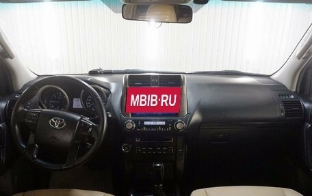 Toyota Land Cruiser Prado 150 рестайлинг 2, 2012 год, 2 980 000 рублей, 14 фотография