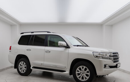 Toyota Land Cruiser 200, 2020 год, 10 490 000 рублей, 3 фотография