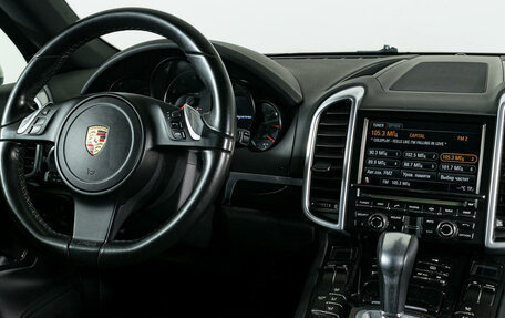 Porsche Cayenne III, 2010 год, 2 097 000 рублей, 12 фотография