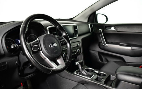 KIA Sportage IV рестайлинг, 2020 год, 2 339 000 рублей, 13 фотография