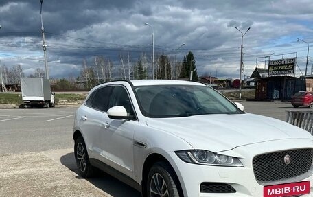 Jaguar F-Pace, 2016 год, 2 800 000 рублей, 2 фотография