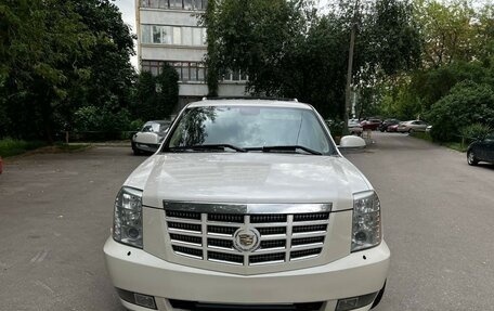 Cadillac Escalade III, 2012 год, 3 100 000 рублей, 1 фотография