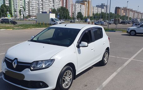 Renault Sandero II рестайлинг, 2017 год, 895 000 рублей, 1 фотография