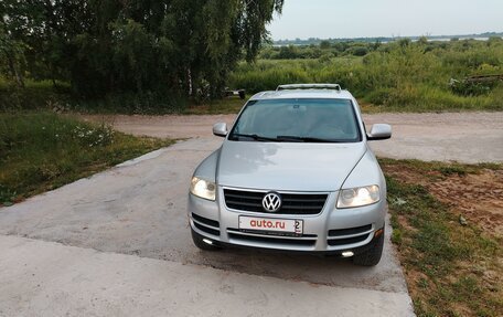 Volkswagen Touareg III, 2005 год, 1 100 000 рублей, 2 фотография