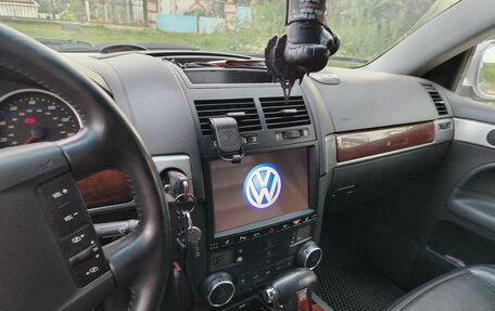 Volkswagen Touareg III, 2005 год, 1 100 000 рублей, 11 фотография