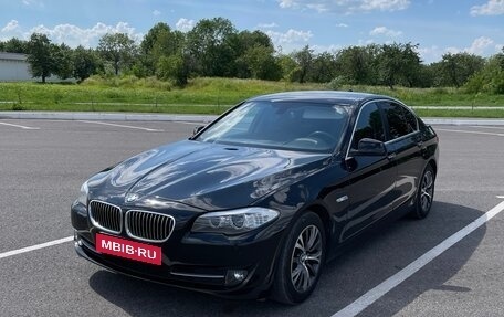 BMW 5 серия, 2012 год, 1 950 000 рублей, 1 фотография