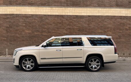 Cadillac Escalade IV, 2015 год, 6 900 000 рублей, 2 фотография