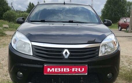 Renault Sandero I, 2011 год, 800 000 рублей, 1 фотография