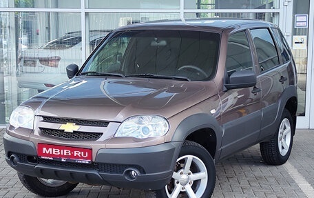 Chevrolet Niva I рестайлинг, 2018 год, 980 000 рублей, 1 фотография