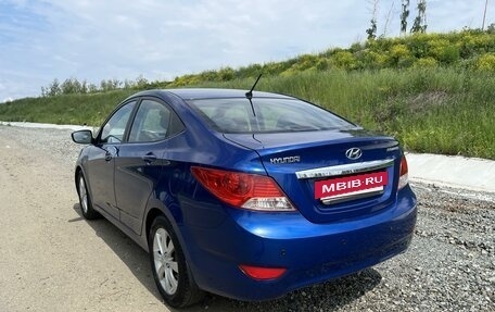 Hyundai Solaris II рестайлинг, 2011 год, 950 000 рублей, 9 фотография