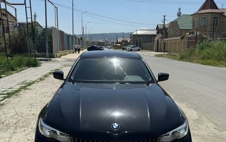 BMW 3 серия, 2019 год, 2 980 000 рублей, 1 фотография