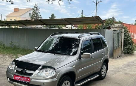 Chevrolet Niva I рестайлинг, 2011 год, 590 000 рублей, 1 фотография