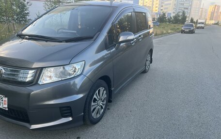 Honda Freed I, 2012 год, 1 322 000 рублей, 1 фотография