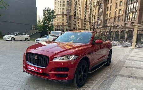 Jaguar F-Pace, 2016 год, 2 650 000 рублей, 1 фотография