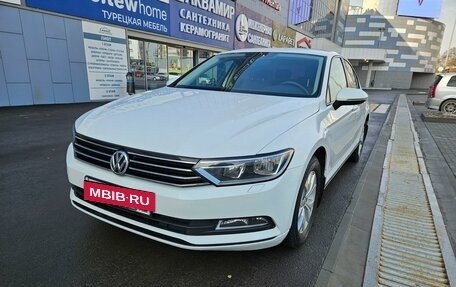 Volkswagen Passat B8 рестайлинг, 2016 год, 2 000 000 рублей, 9 фотография