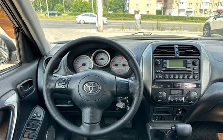 Toyota RAV4, 2005 год, 920 000 рублей, 13 фотография