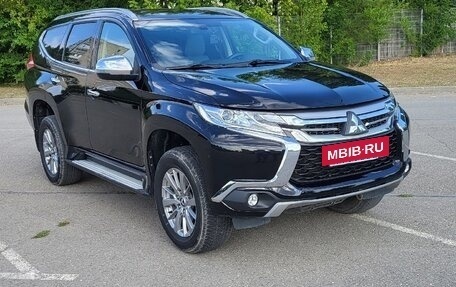 Mitsubishi Pajero Sport III рестайлинг, 2018 год, 3 400 000 рублей, 3 фотография