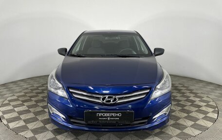 Hyundai Solaris II рестайлинг, 2015 год, 1 050 000 рублей, 2 фотография