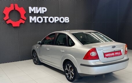 Ford Focus II рестайлинг, 2005 год, 630 000 рублей, 4 фотография