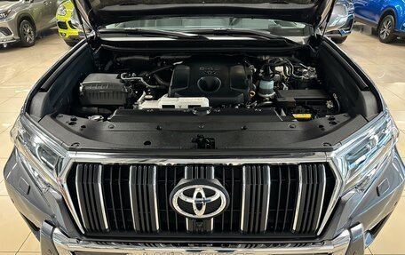 Toyota Land Cruiser Prado 150 рестайлинг 2, 2022 год, 7 879 000 рублей, 14 фотография