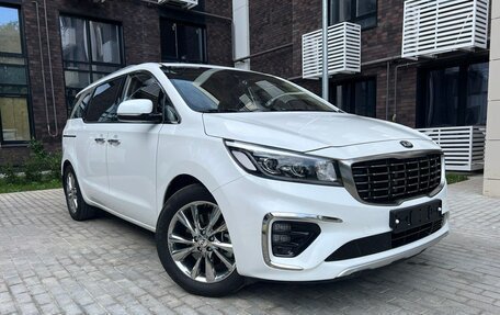 KIA Carnival III, 2020 год, 3 190 000 рублей, 2 фотография