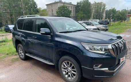 Toyota Land Cruiser Prado 150 рестайлинг 2, 2019 год, 6 500 000 рублей, 2 фотография