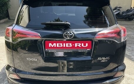 Toyota RAV4, 2017 год, 2 700 000 рублей, 4 фотография