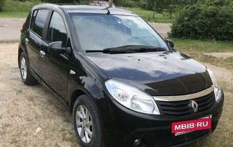 Renault Sandero I, 2011 год, 800 000 рублей, 2 фотография