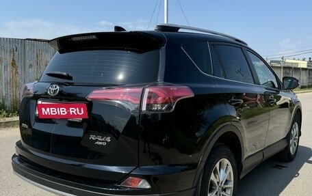 Toyota RAV4, 2017 год, 3 750 000 рублей, 5 фотография