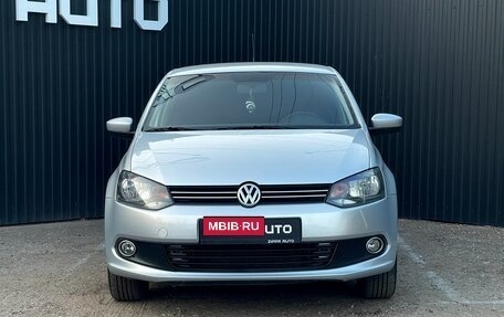 Volkswagen Polo VI (EU Market), 2013 год, 949 000 рублей, 2 фотография