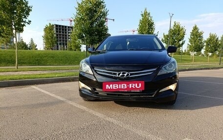 Hyundai Solaris II рестайлинг, 2015 год, 1 175 000 рублей, 2 фотография